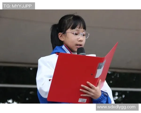 玉瓜音足球明星的成长之路与梦想追逐的精彩瞬间 玉瓜音足球明星的成长之路与梦想追逐的精彩瞬间