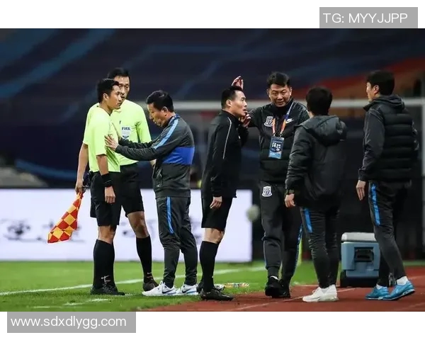 深圳足球队心理素质深度对比分析与影响因素探讨