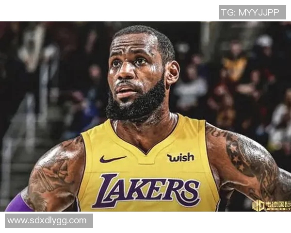 当代足球明星的崛起与影响力探讨及其对全球足球文化的推动作用