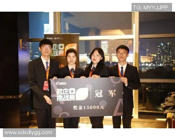 武汉足球队在邀请赛中的团队协作表现分析与点评 武汉足球队在邀请赛中的团队协作表现分析与点评