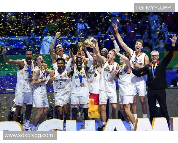 武汉篮球队在世界杯中的默契配合与战术分析展现团队精神与实力 武汉篮球队在世界杯中的默契配合与战术分析展现团队精神与实力